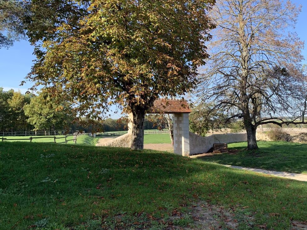 Vue du jardin du gîte du Grand Breuil au coeur de la Touraine à 2h de Pareis