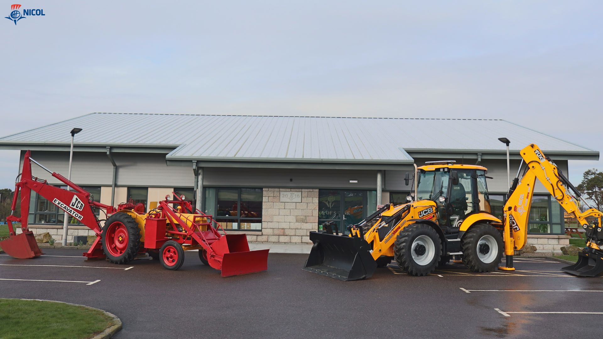 Nicol of Skene Welcome the New 70th Anniversary JCB 4CX Platinum Pro!