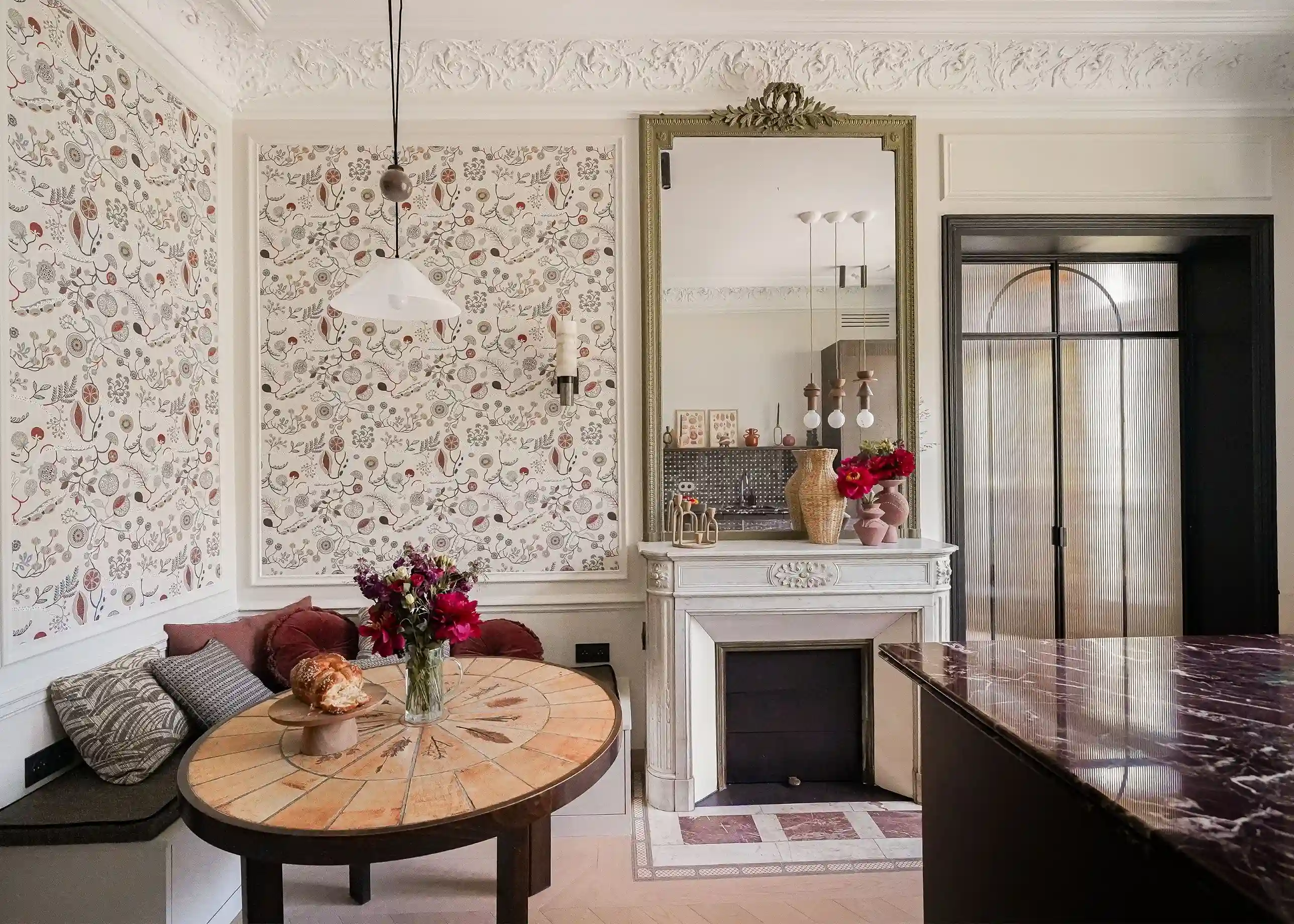 Cuisine meublée avec du mobilier vintage