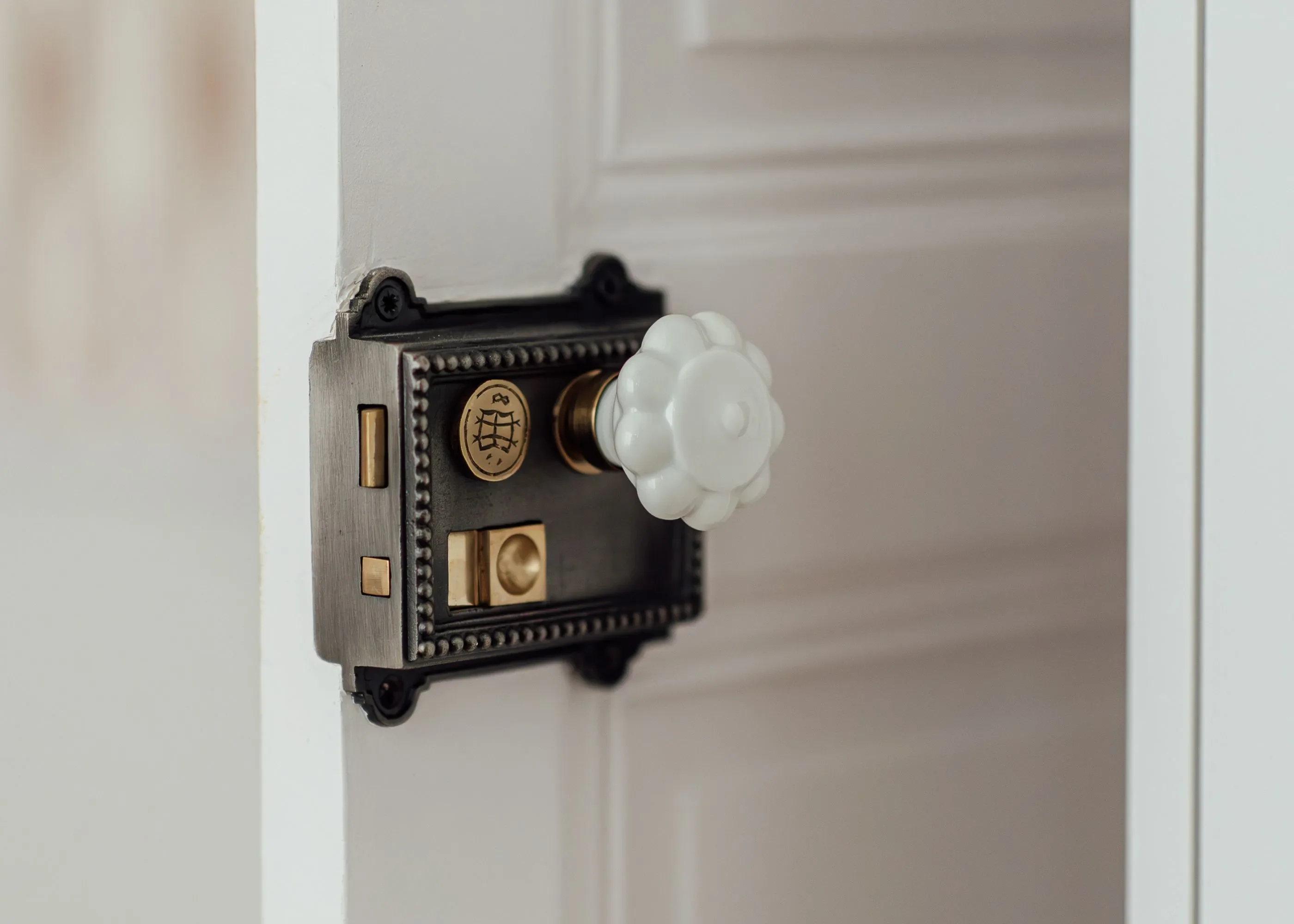 Serrure et poignée anciennes