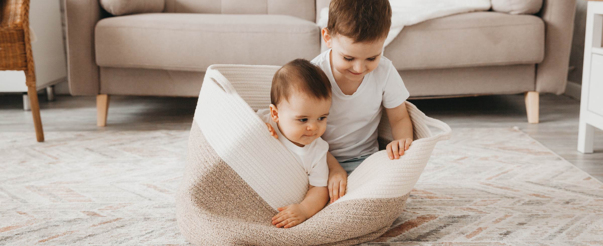 Så gör du ditt hem barnsäkert – praktiska tips för en trygg vardag