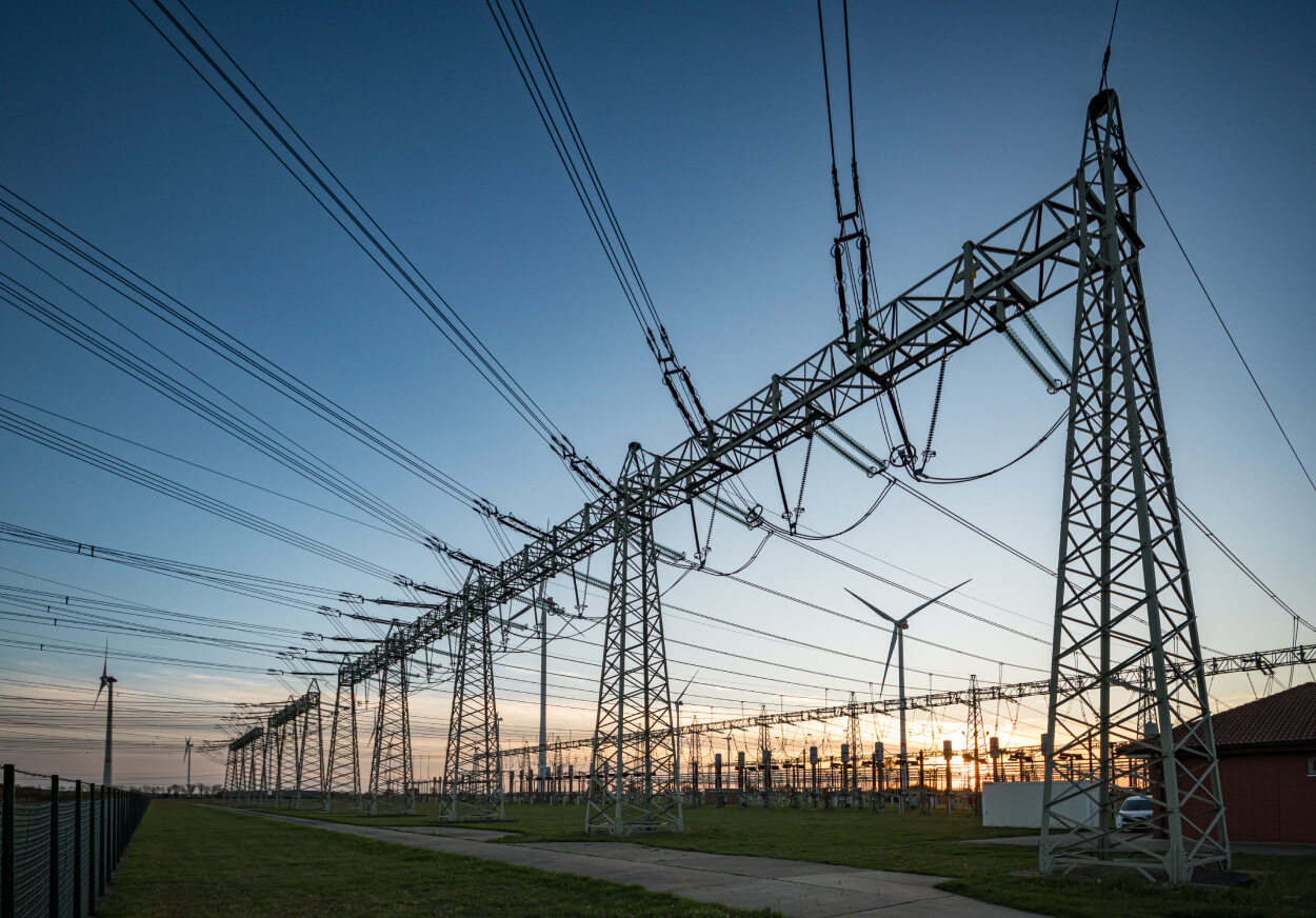 Bei der Netzverträglichkeitsprüfung ermittelt der Netzbetreiber, ob das lokale Stromnetz die neue Menge Strom aufnehmen kann