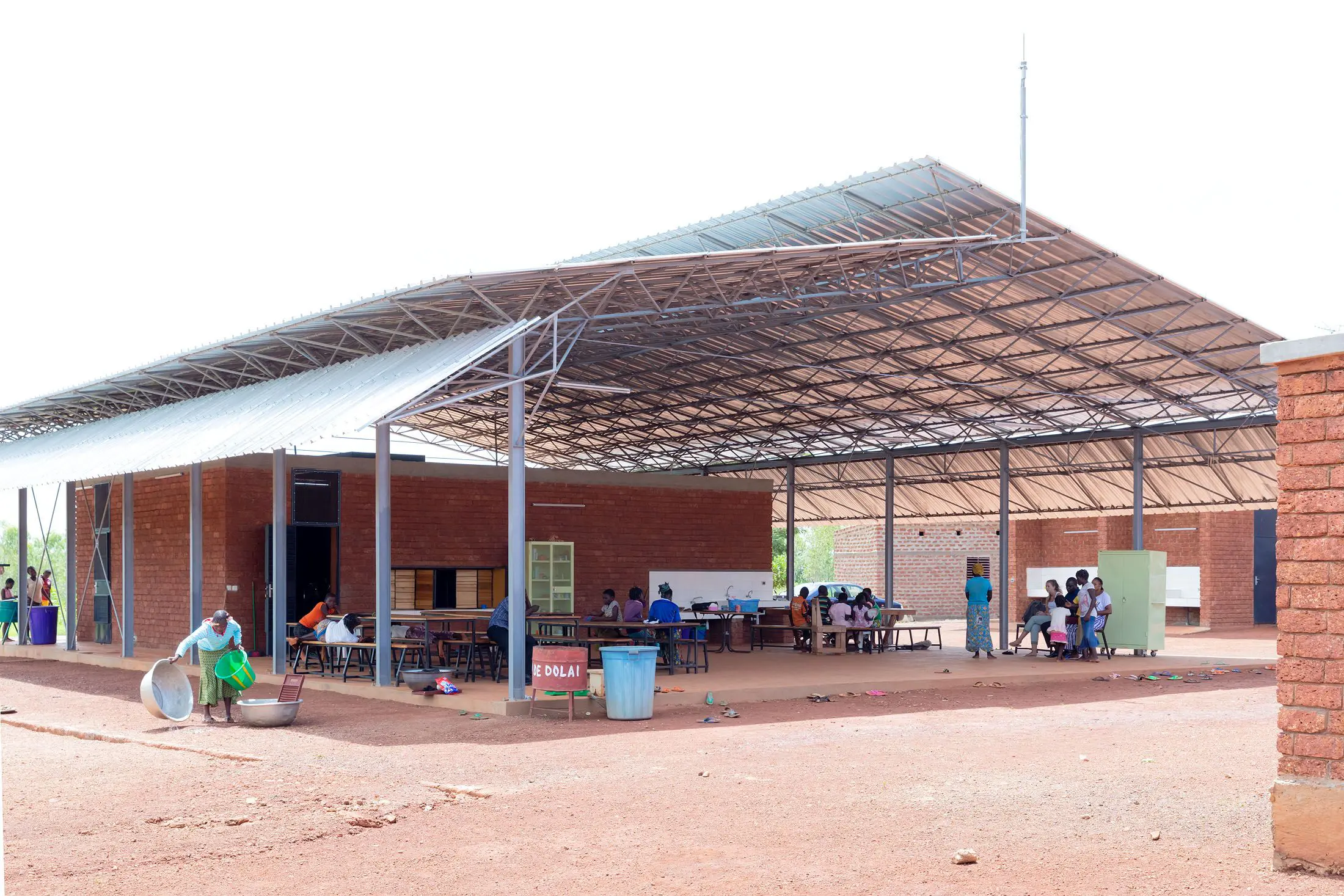 Orfanotrofio sostenibile in Burkina Faso: come il Noomdo Orphanage resta fresco senza condizionatori