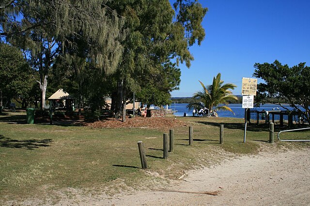 Noosa River Caravan Park - Wikipedia
