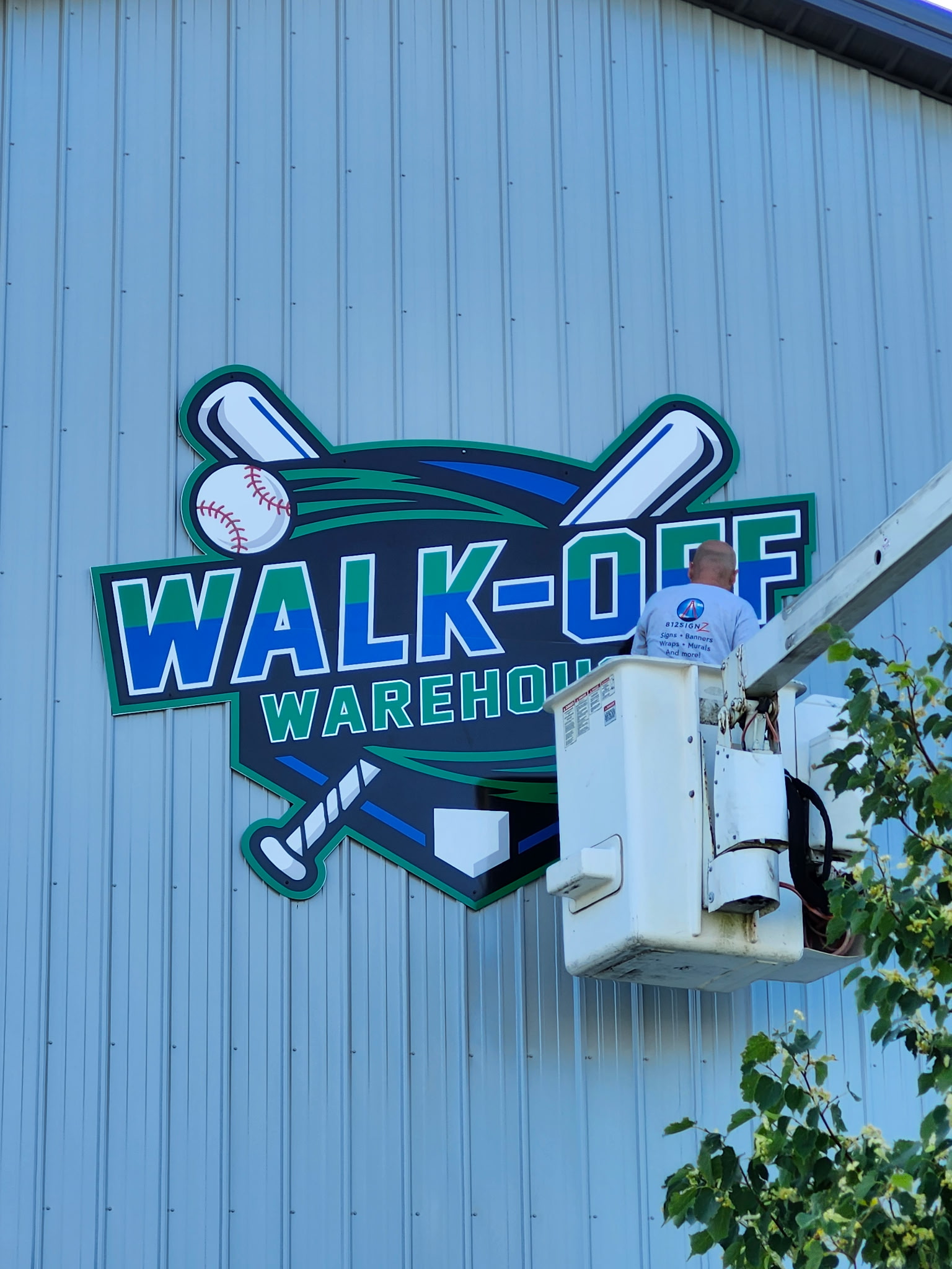 Walk off warehouse