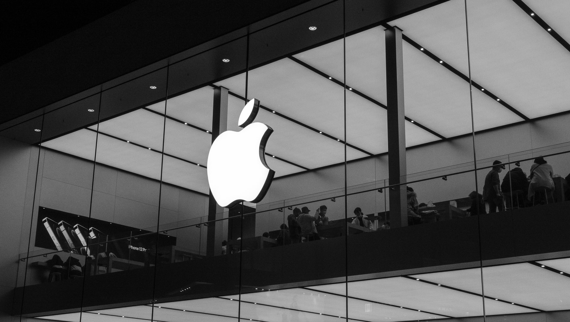 Banner image for The Saga of the Apple and the Pear – The Non-Intuitive World of Trademark Dilution