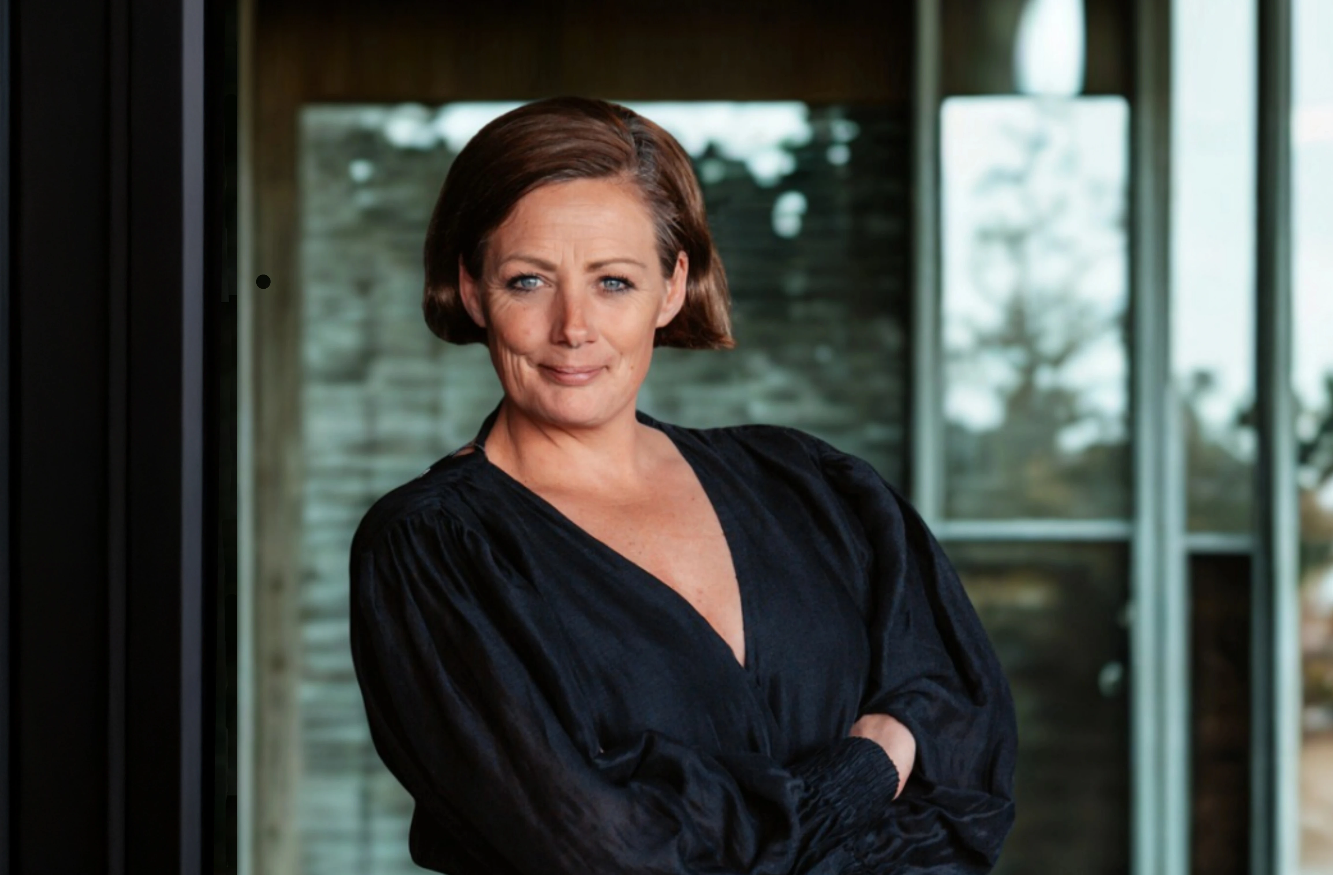 Lucas Agency: Experience that sets a new standard.