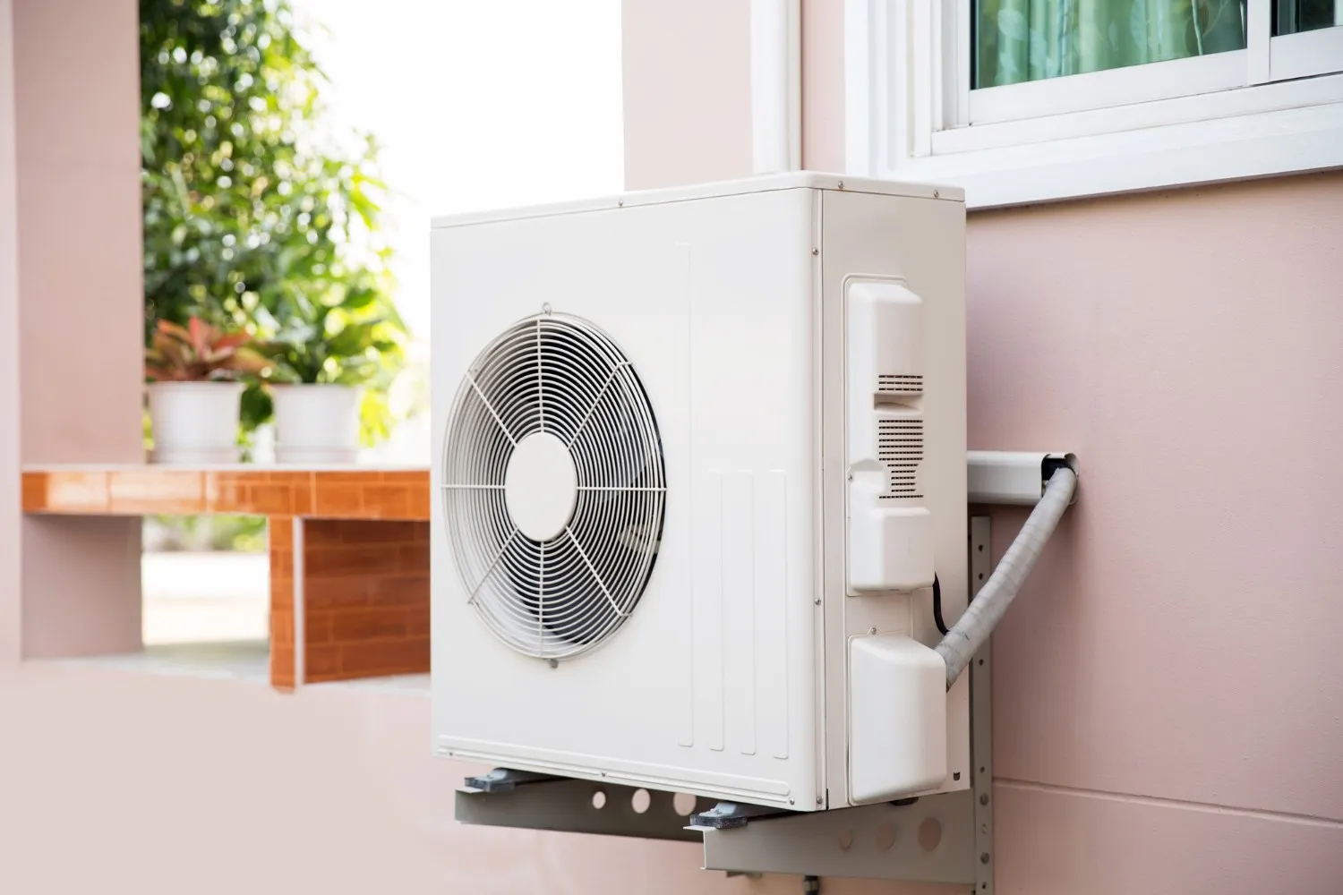 Why Does My Heat Pump Keep Turning On and Off in Edison