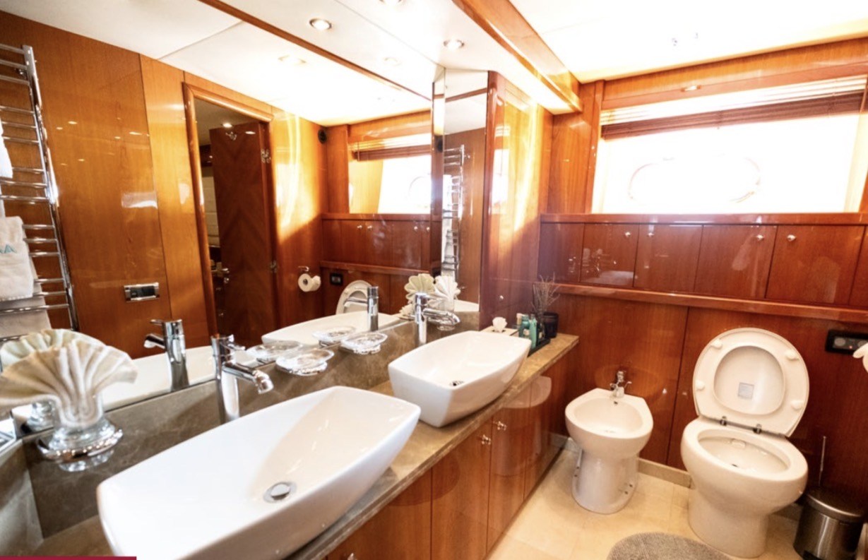 Aarna 90 FT yacht — photo 11