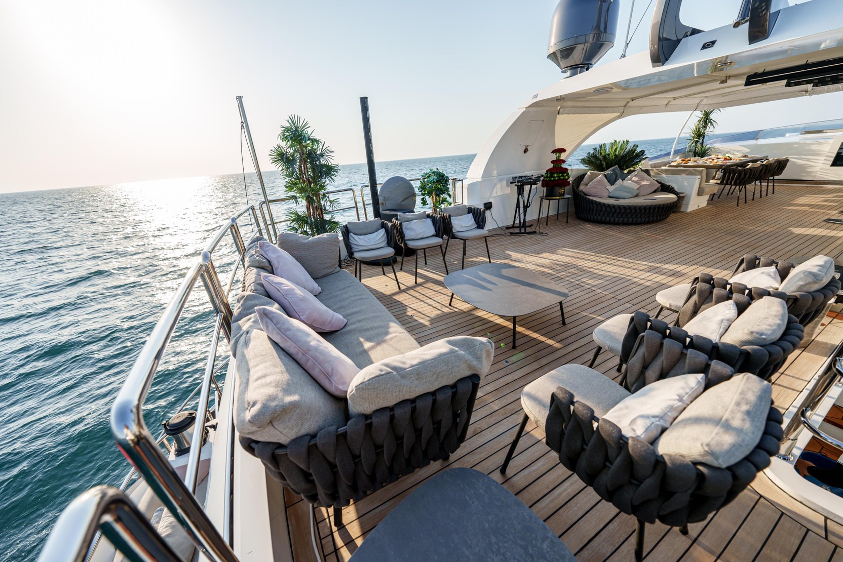 Khalili 107 FT yacht - photo 15
