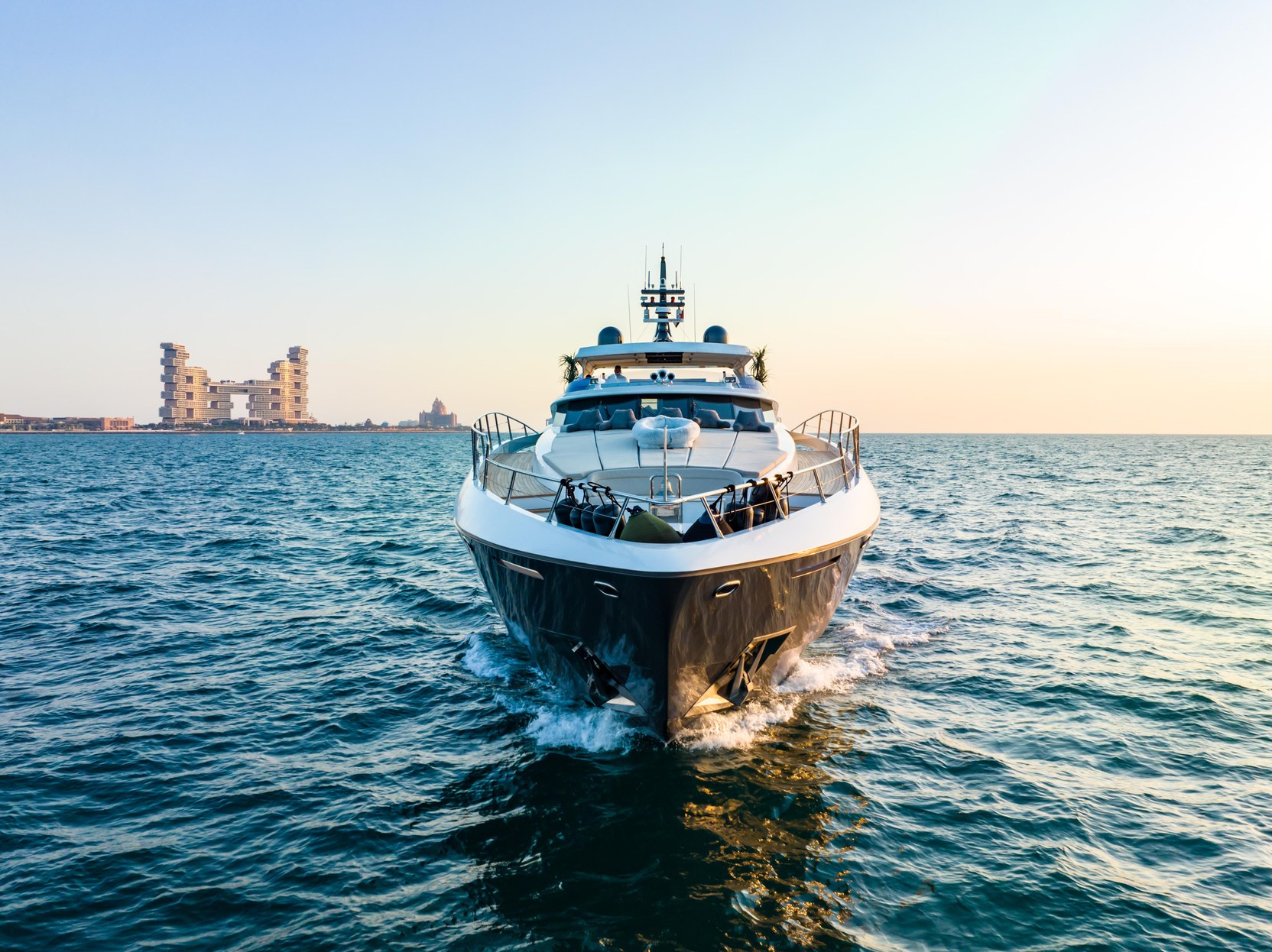 Khalili 107 FT yacht - photo 4