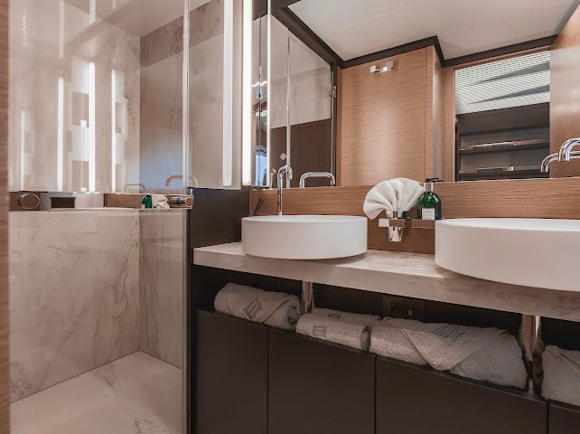 Ferretti 780 yacht - photo 10