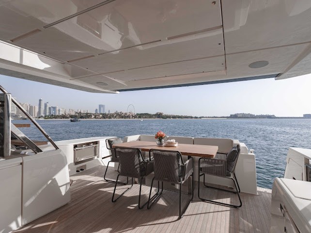 Ferretti 780 yacht - photo 4