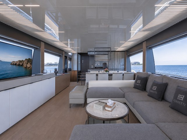 Ferretti 780 yacht - photo 5