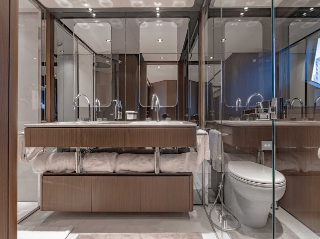 Ferretti 860 yacht - photo 9