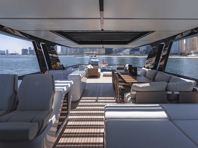 Ferretti 860 yacht - photo 12