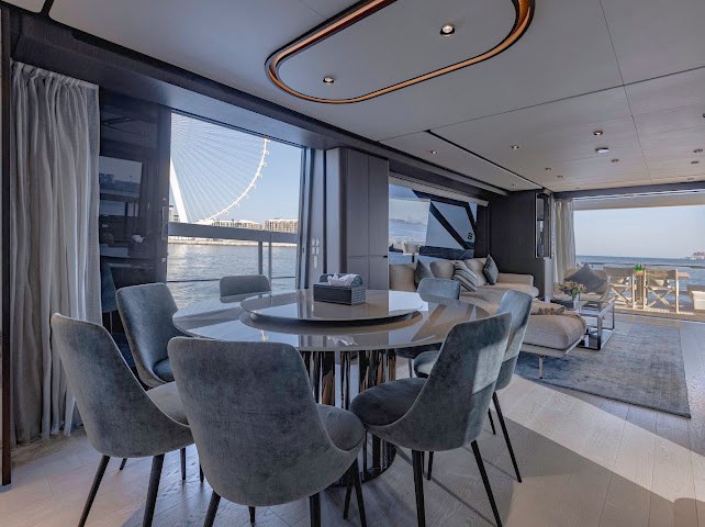 Ferretti 860 yacht - photo 7