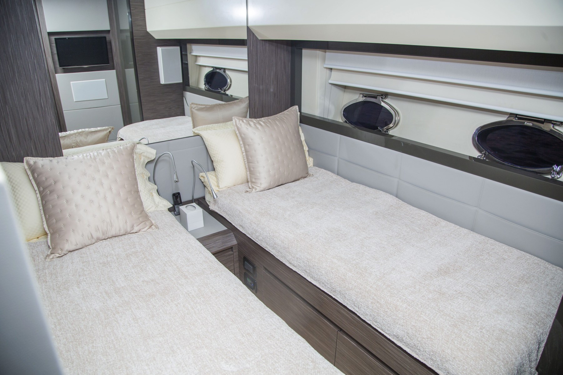 Straga yacht - photo 19