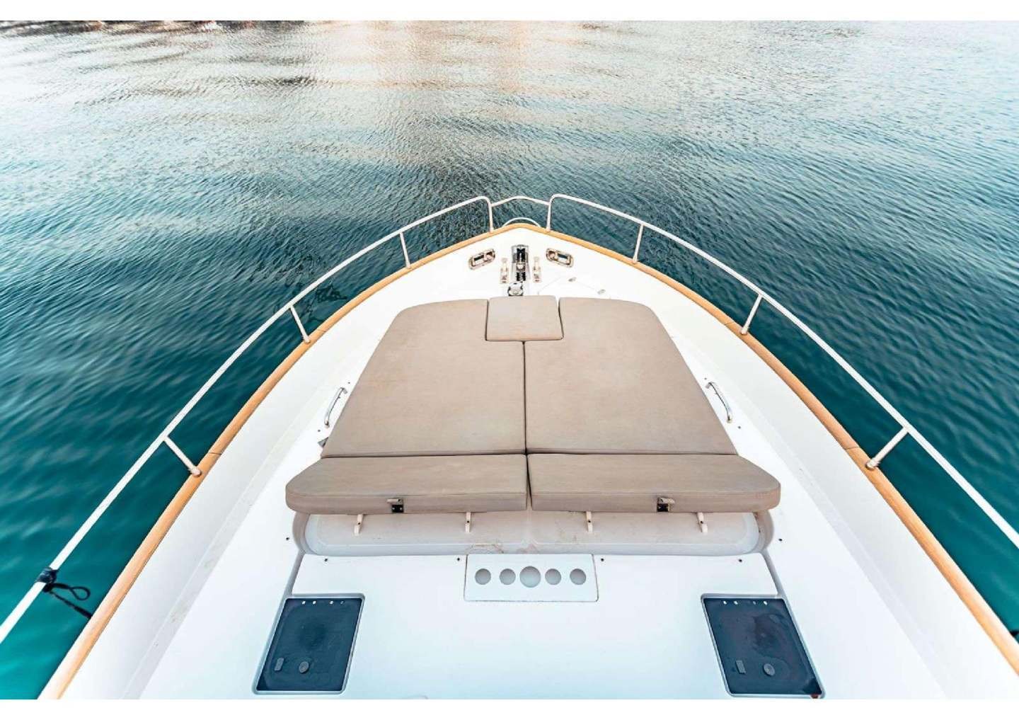 Fat Bob Azimut Magellano 43 yacht - photo 4