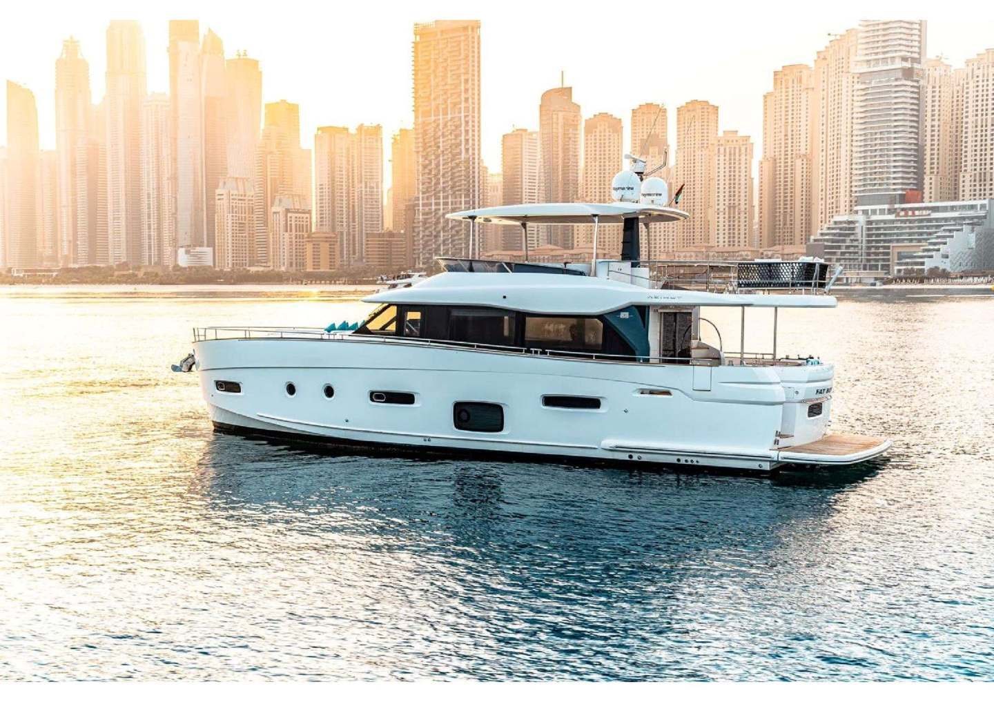 Fat Bob Azimut Magellano 66 yacht - photo 4
