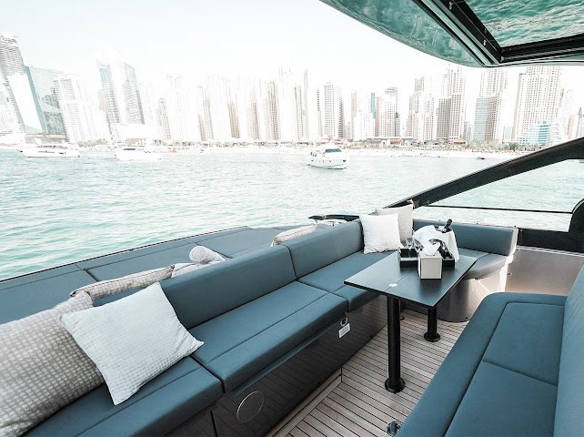 Pershing 5X yacht - photo 12
