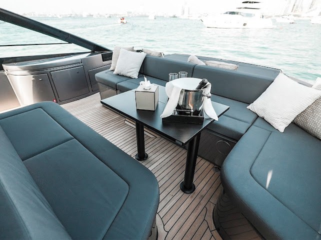 Pershing 5X yacht - photo 5