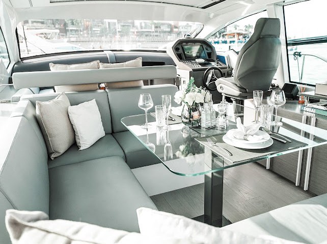Pershing 5X yacht - photo 7