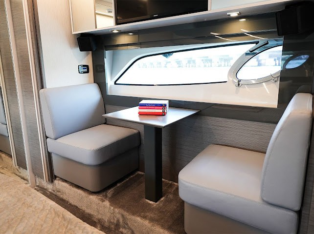 Pershing 5X yacht - photo 9