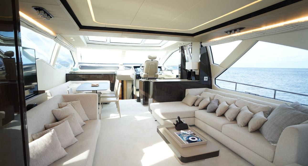World Traveler 77 FT yacht - photo 6