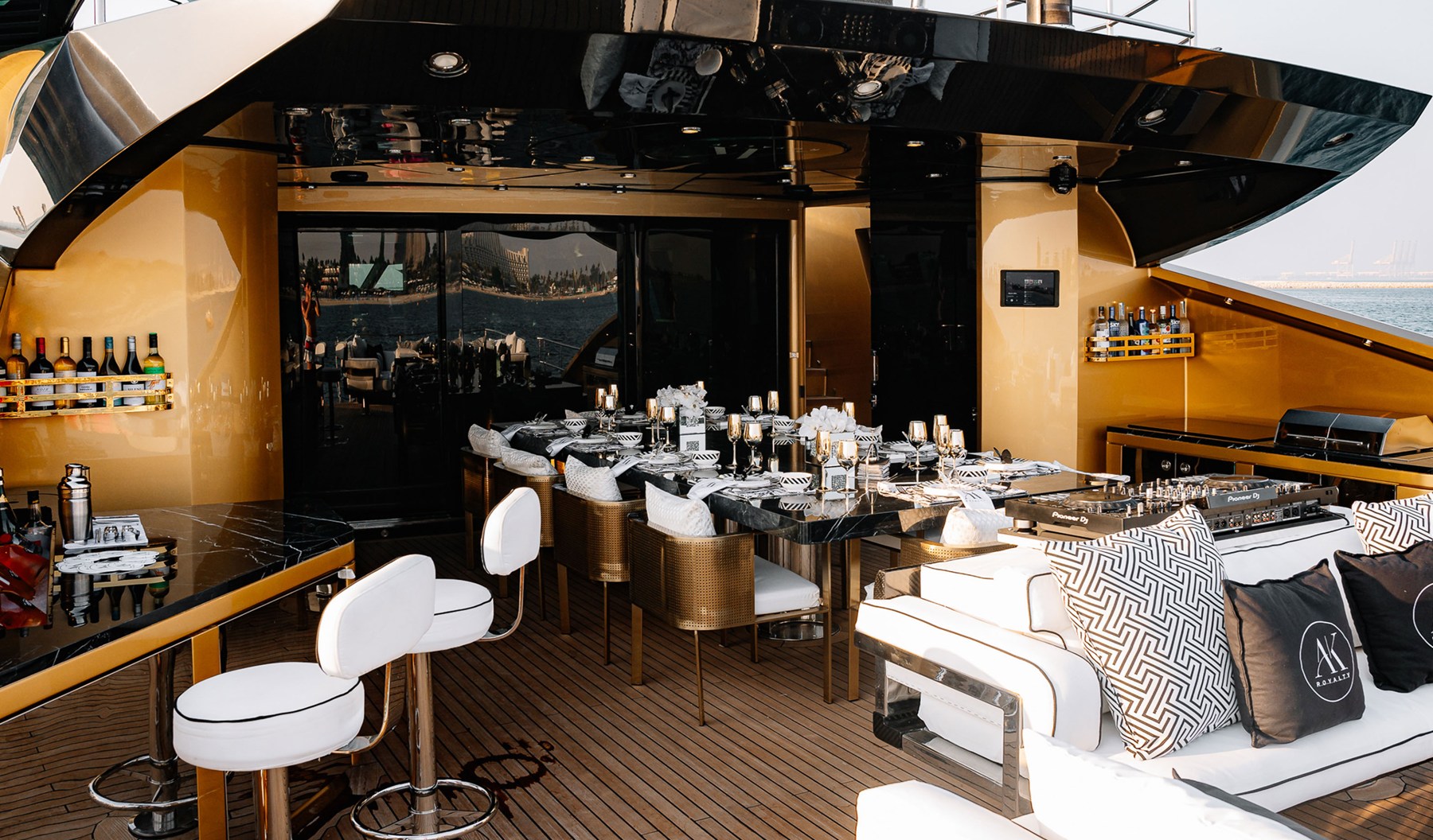 AK Royalty 136 FT yacht - photo 16