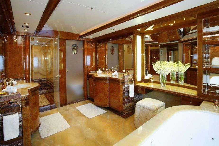 VVIP Benetti 60 Metres yacht - photo 22