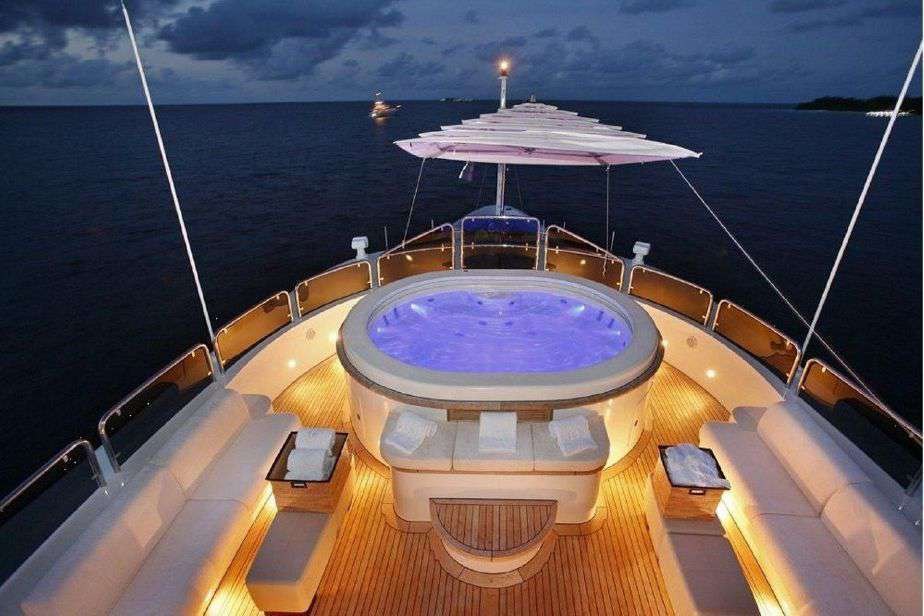 VVIP Benetti 60 Metres yacht - photo 5