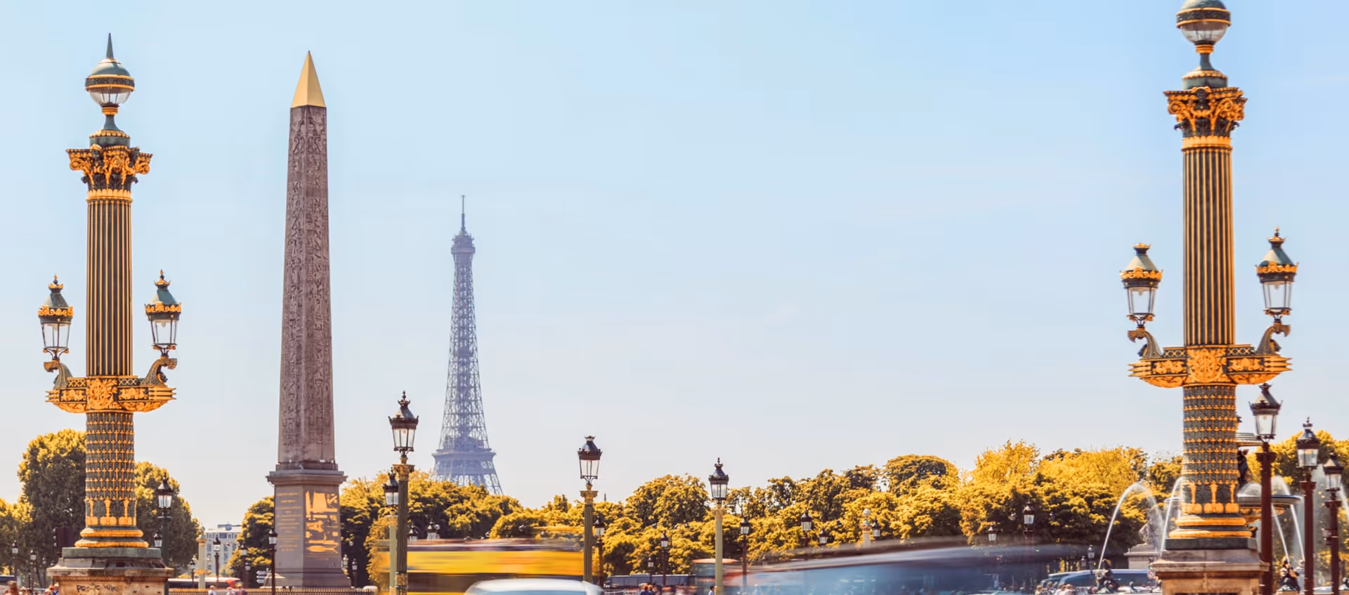 Eiffel Tower near Yuna, central location for a business stay in a furnished apartment or hotel residence for rent.