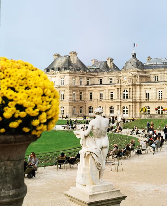 View of the Saint-Germain district near Yuna, perfect for a long or short-term stay in a furnished apartment or hotel residence.