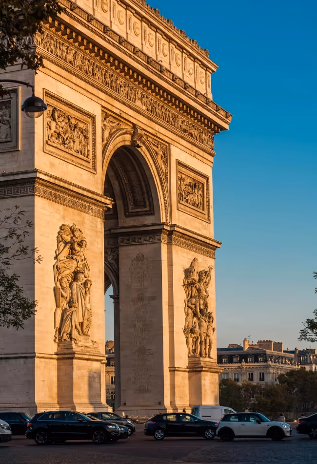 Vacances à Paris avec Yuna, appartements meublés en résidence hôtelière pour une escapade citadine confortable comme à la maison.
