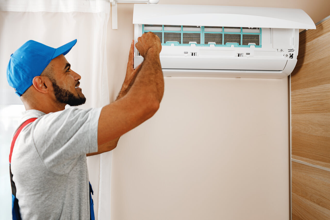 How To Address AC Water Leaks In Middle River Homes
