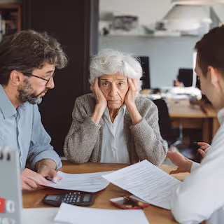Tutelle ou curatelle : quel régime de protection choisir pour votre proche ?