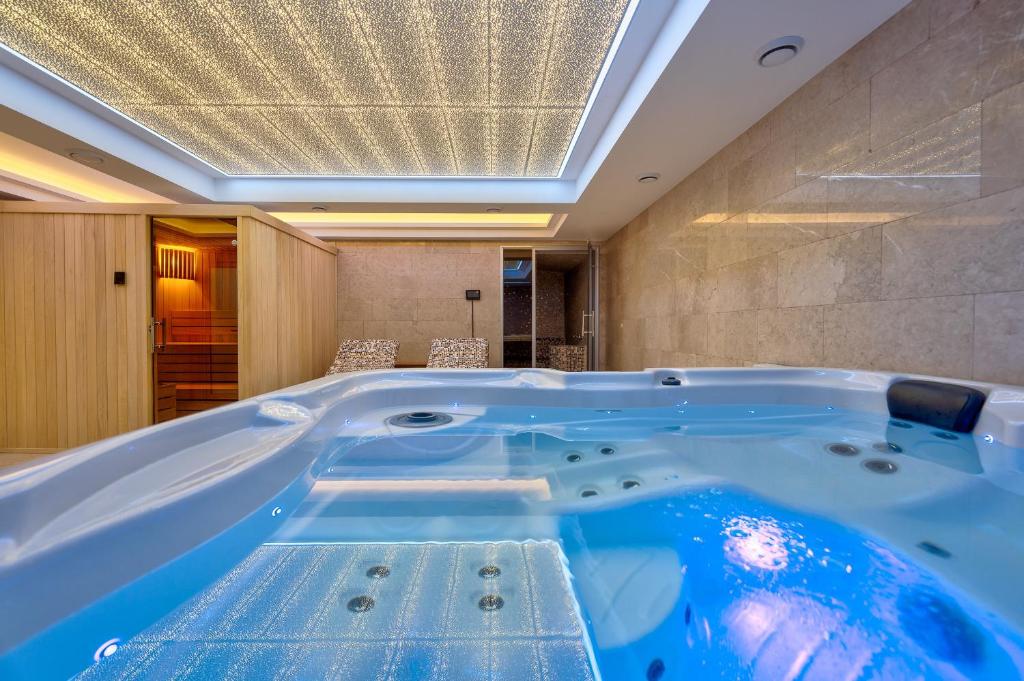 SPA centar sa đakuzijem