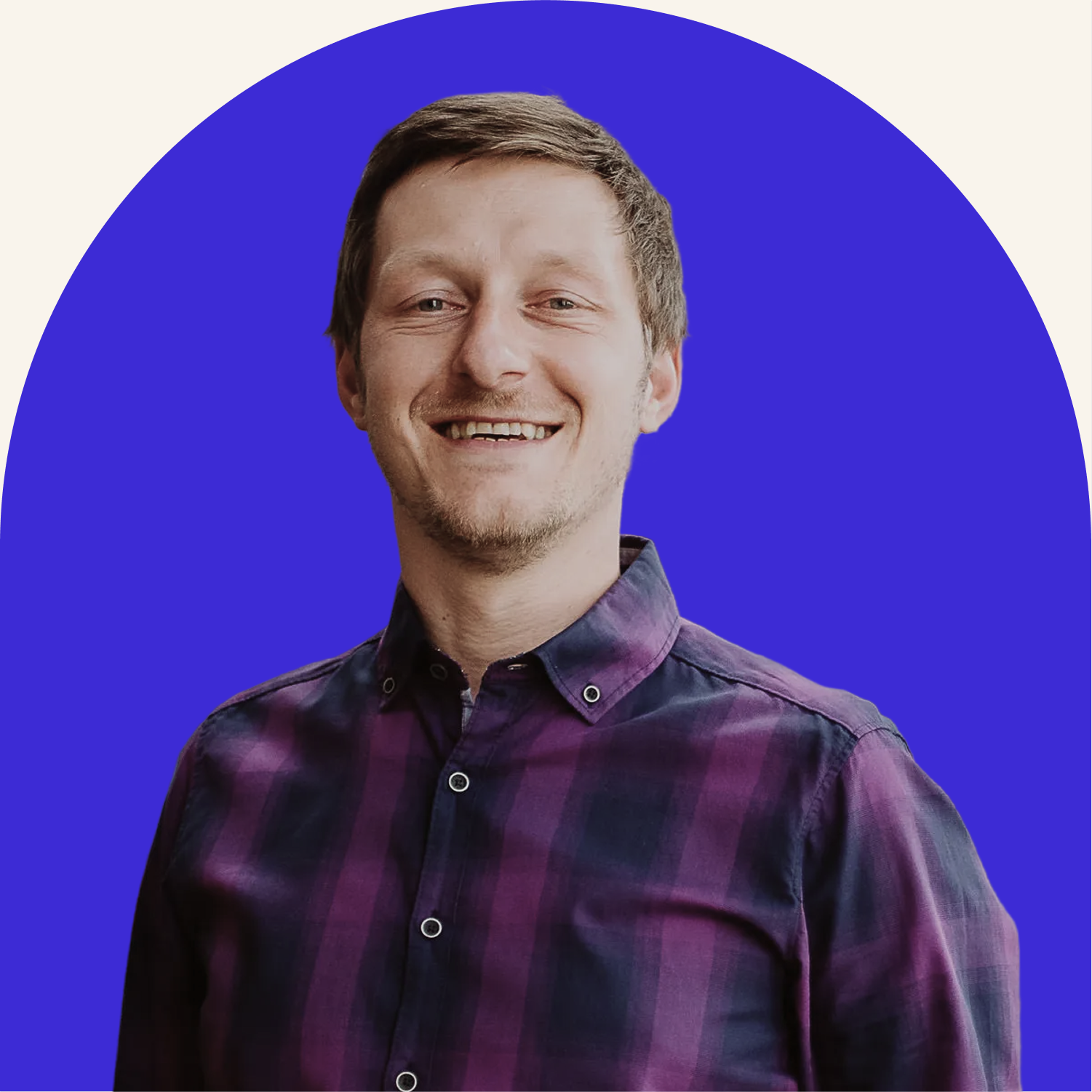 Portrait von Joan Hinterauer aus dem b'steuern-Team