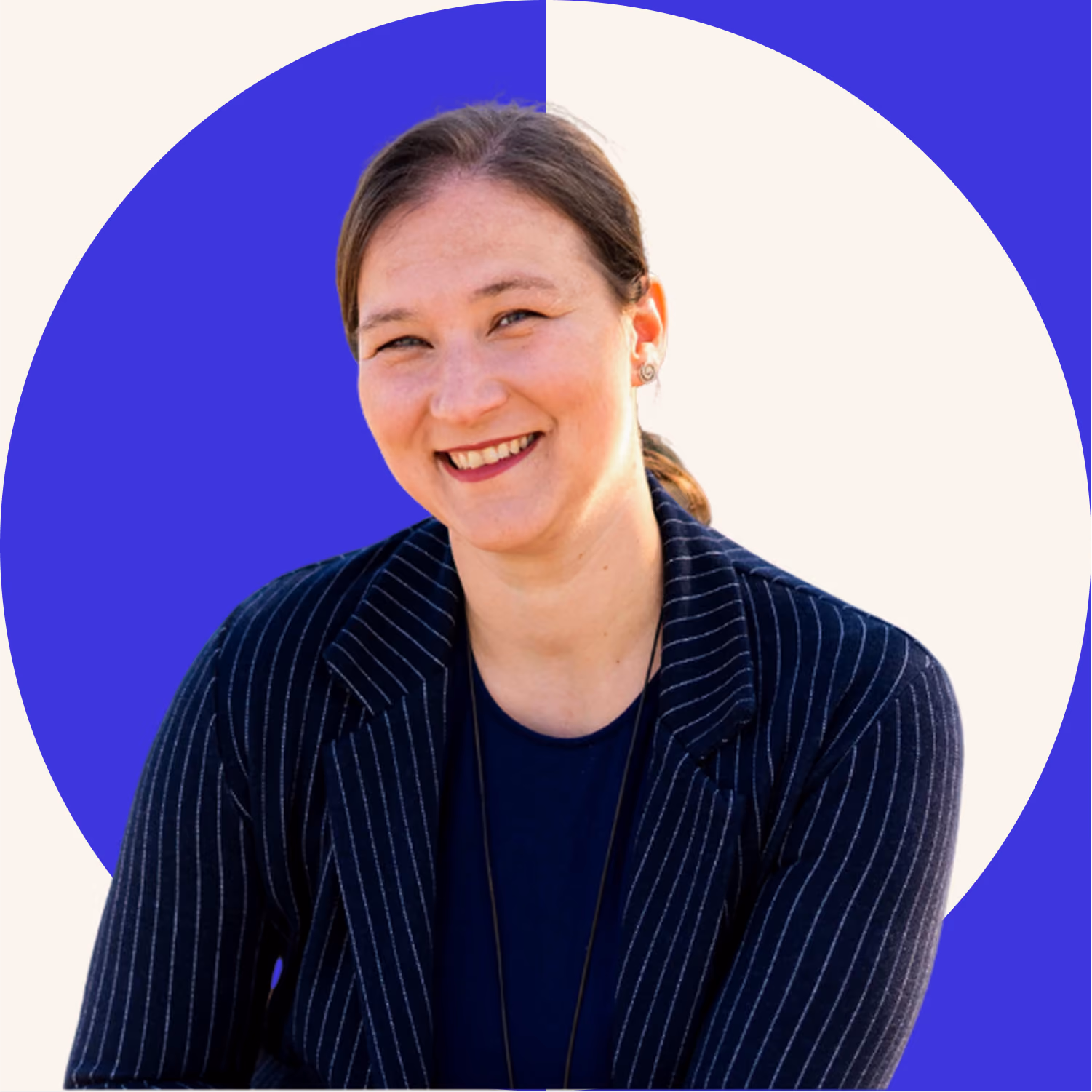 Portrait von Katharina Menke aus dem b'steuern-Team