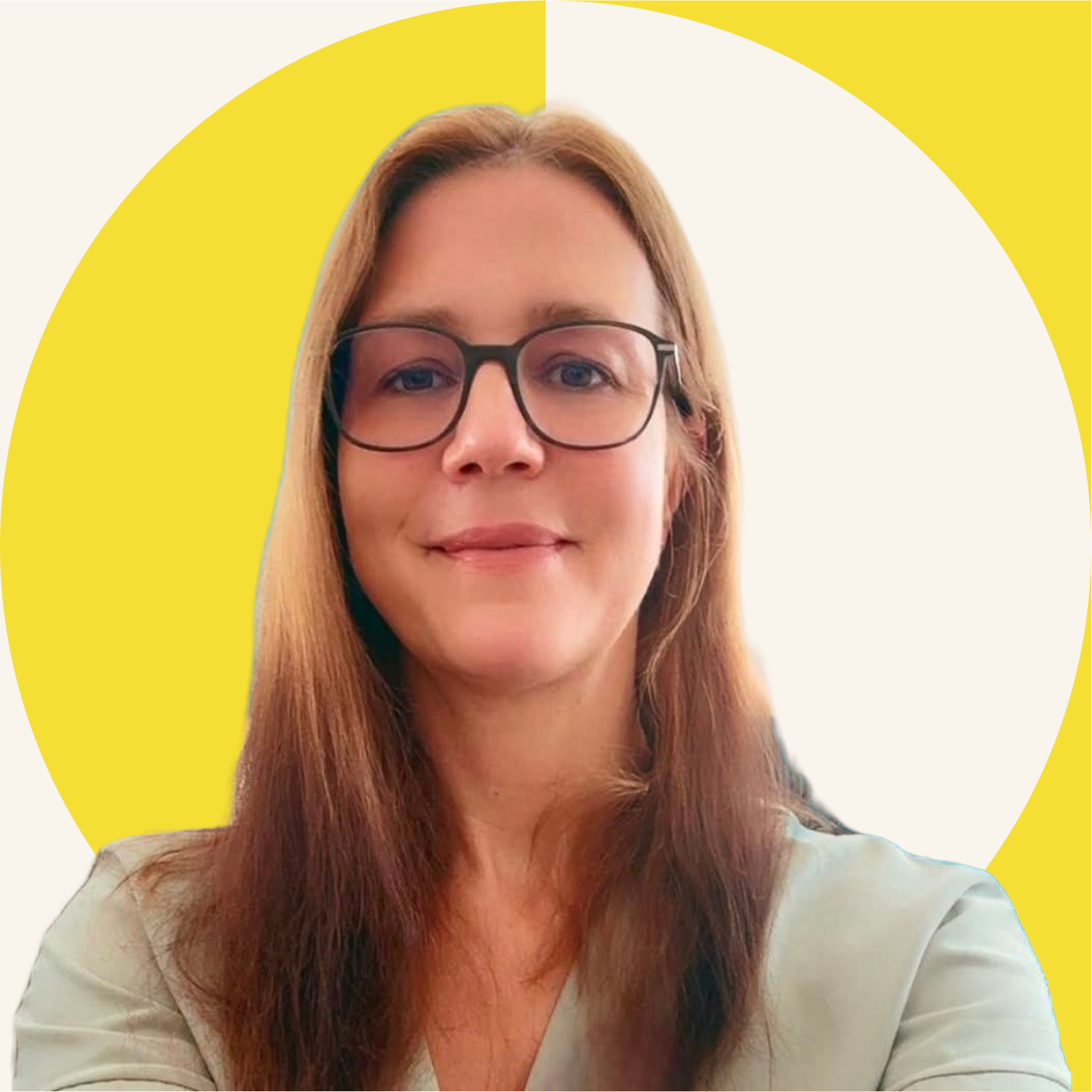 Portrait von Jennifer Nasser aus dem b'steuern-Team
