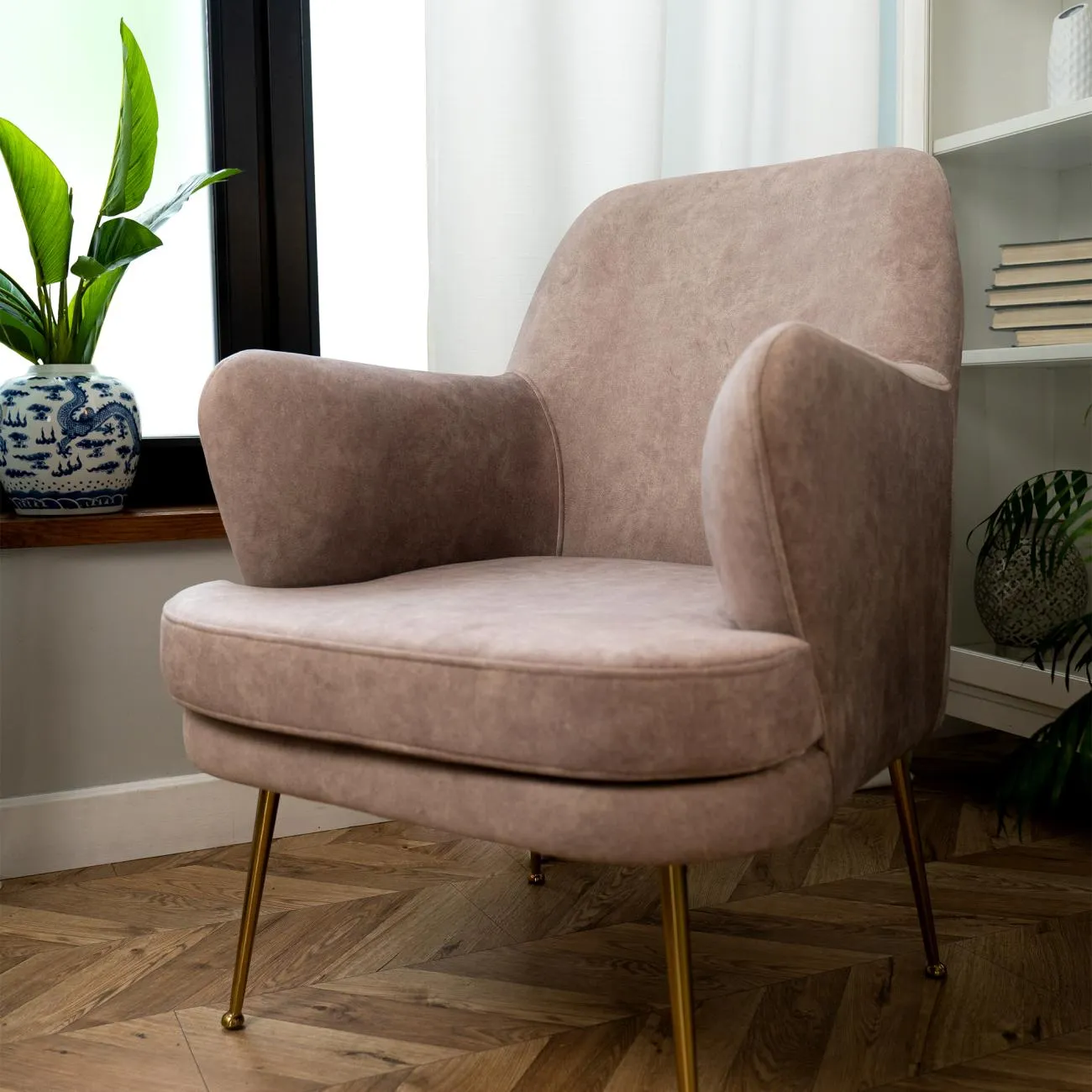 Stylish and cozy armchairs for living room, bedroom, or office – modern and classic designs