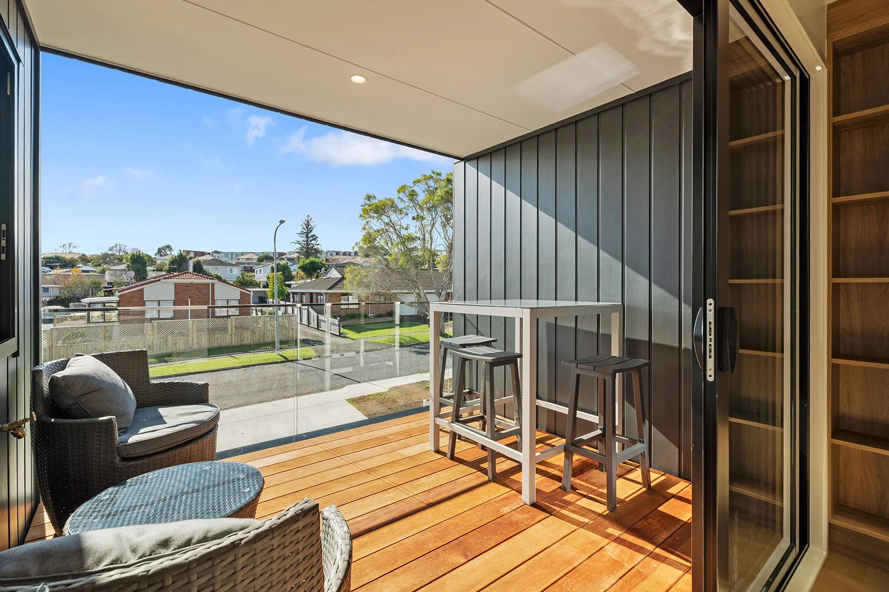 Feature Property image
