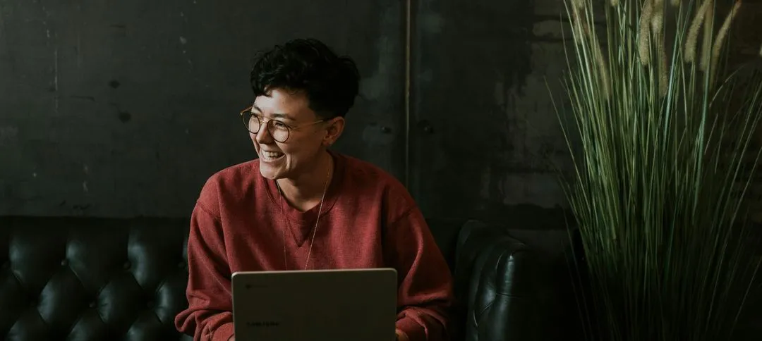 Image woman smiling