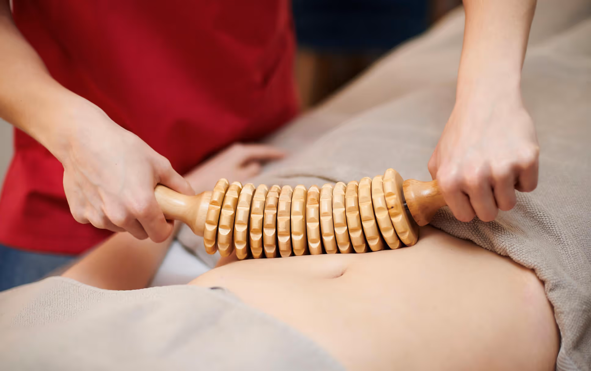 anatomiczne drewniane narzędzia do masażu krem i dotyk salon kosmetyczny warszawa ursus