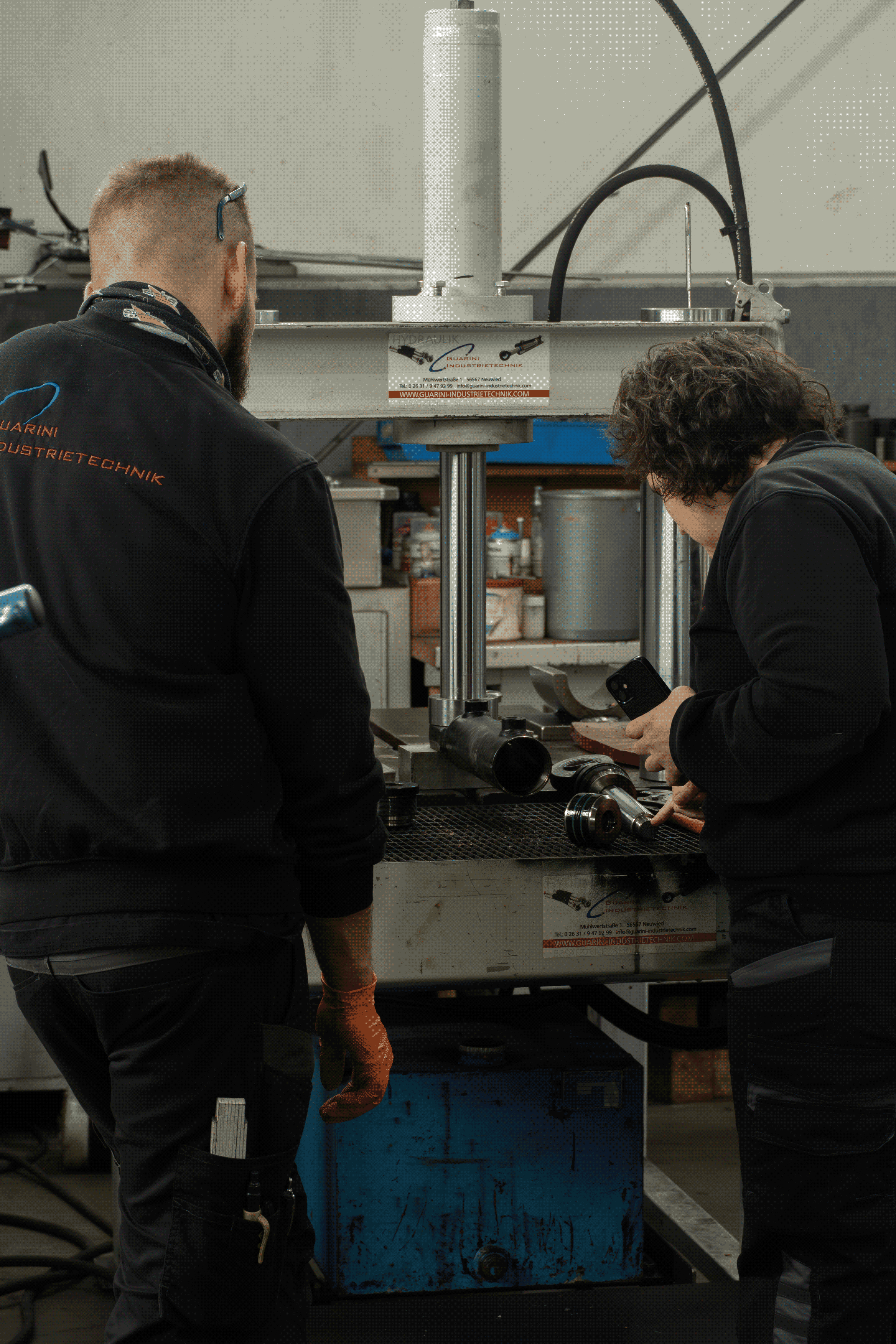Werkstatt von Guarini Industrietechnik in Neuwied – Hydraulikzylinder-Reparatur