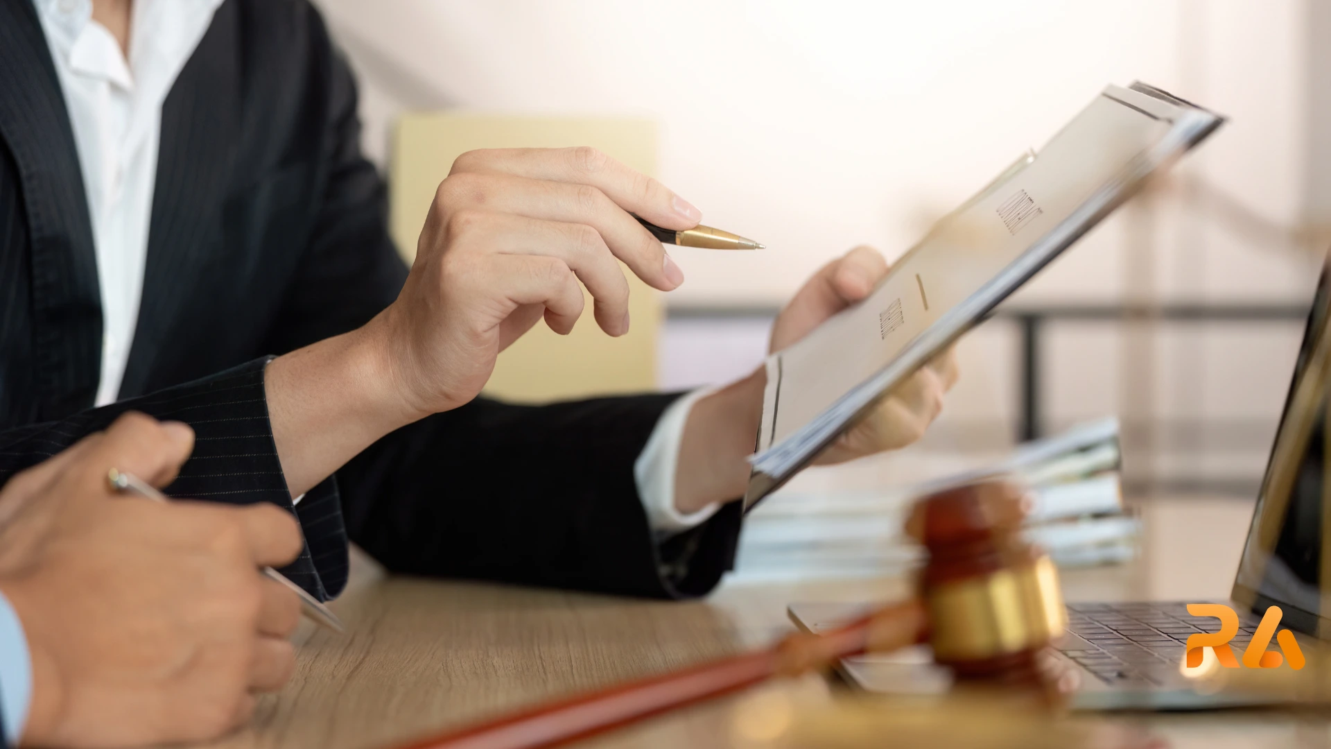 Contract Review Checklist for Effective Legal Protection