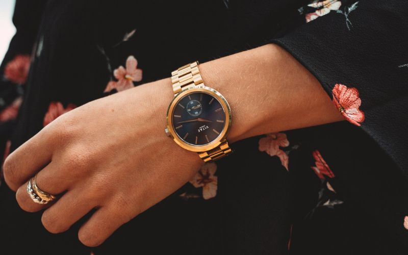 Luxury Watch Marketing Strategy: 3 Tips for Success - Twelverays blog