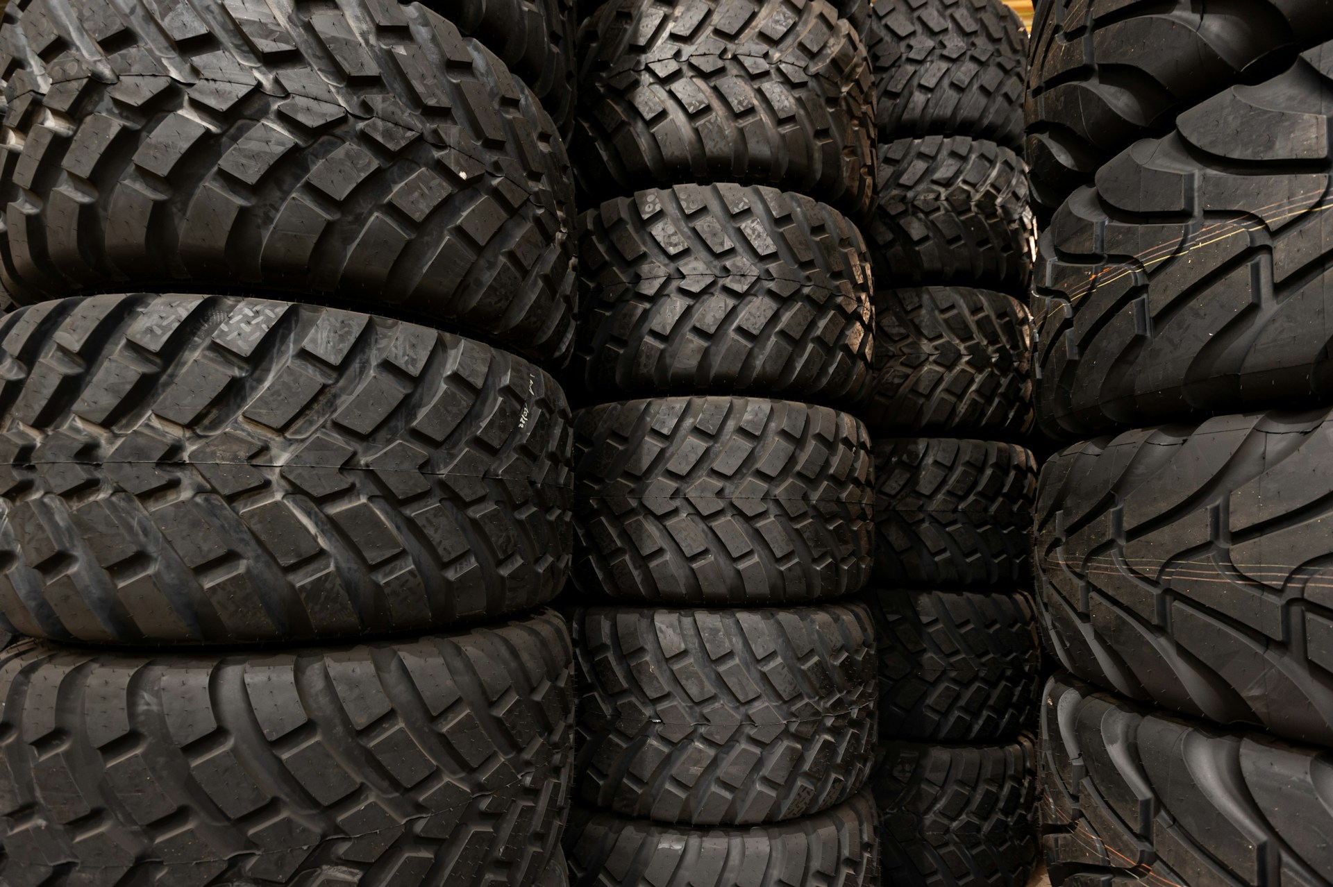Digital Marketing Strategies for Tire Brands - Twelverays blog