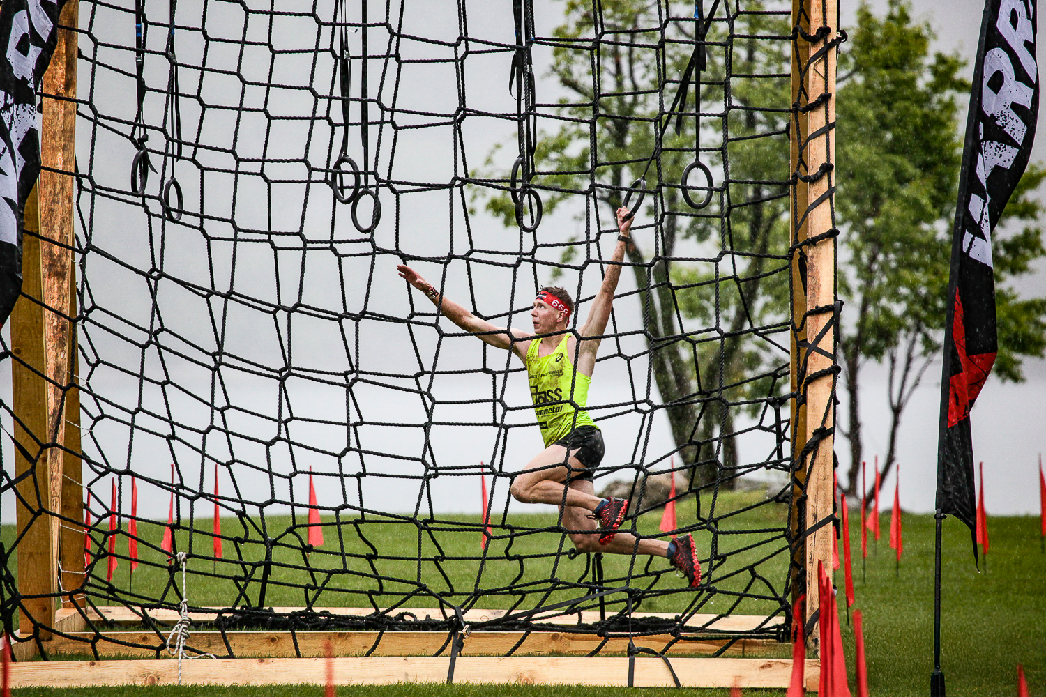 Charles Franzke in the x-warriors event doing the pyramid obstacle
